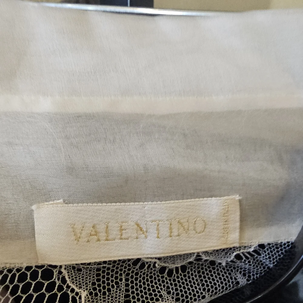 Valentino 3pc Cream and Black Top/Cami/Pant Set Size S - Picture 13 of 15